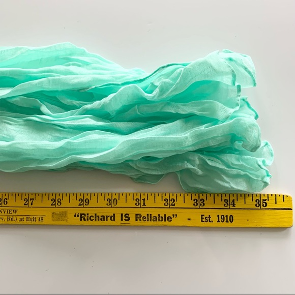 🌸New🌸 Lightweight Scarves Scarf 5 Colors Available NWOT - Picture 4 of 4